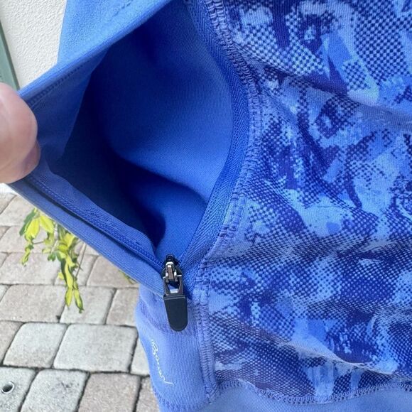 Eddie Bauer Motion Vest (Crocus Blue) - Picture 8 of 10